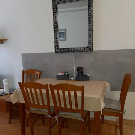 Apartament Safran *