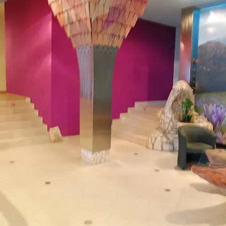 Apartament Safran *